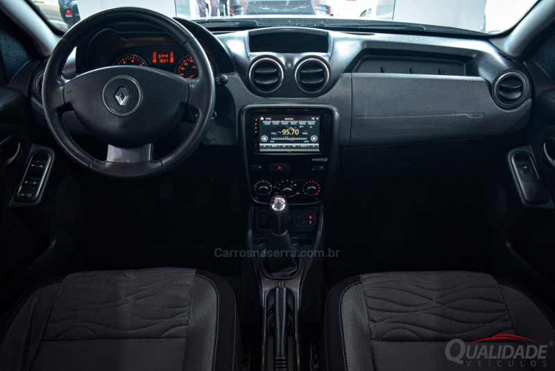 DUSTER 1.6 DYNAMIQUE 4X2 16V FLEX 4P MANUAL - 2015 - SANTA CRUZ DO SUL