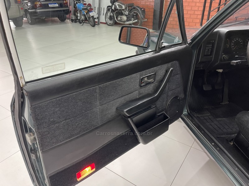 CARAVAN 2.5 COMODORO 8V GASOLINA 2P MANUAL - 1990 - NOVO HAMBURGO