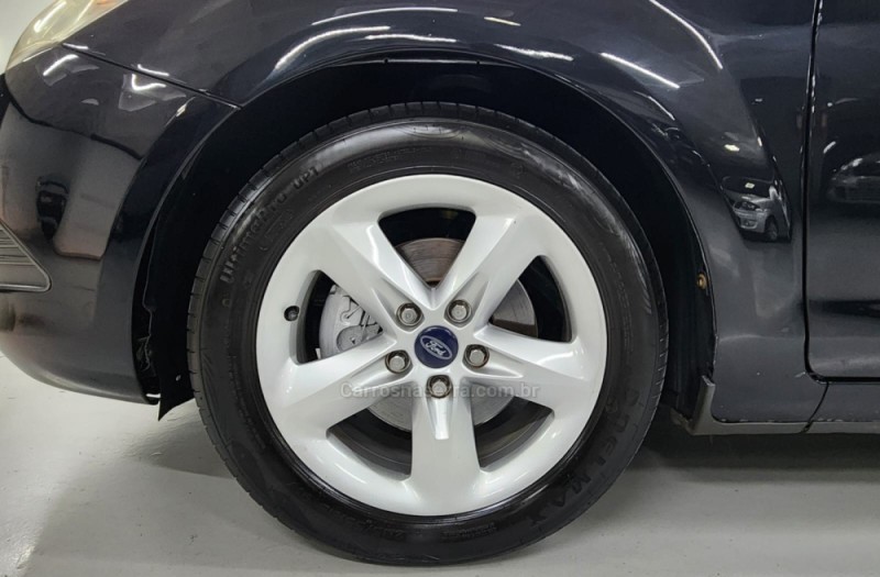FOCUS 2.0 GLX 16V GASOLINA 4P MANUAL - 2011 - BENTO GONçALVES