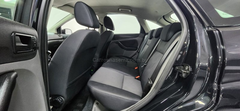 FOCUS 2.0 GLX 16V GASOLINA 4P MANUAL - 2011 - BENTO GONçALVES
