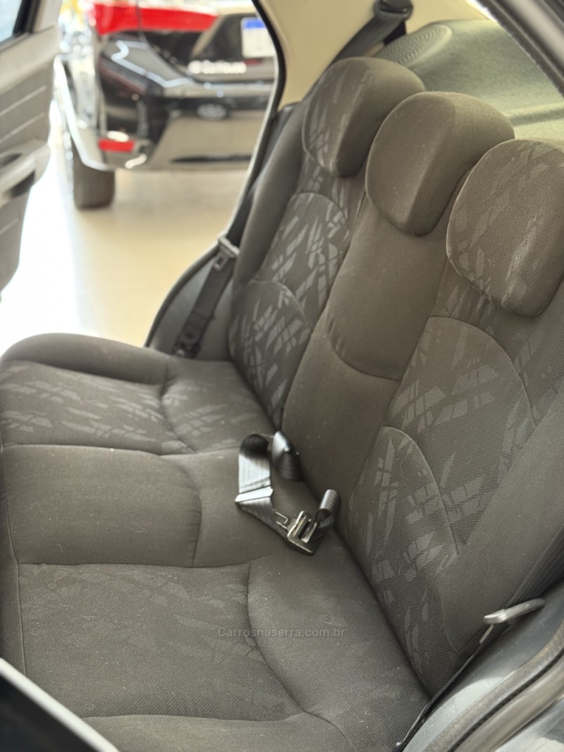 SIENA 1.0 MPI EL 8V FLEX 4P MANUAL - 2010 - FARROUPILHA