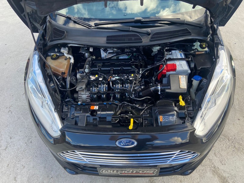 FIESTA 1.6 TITANIUM HATCH 16V FLEX 4P MANUAL - 2014 - CAXIAS DO SUL