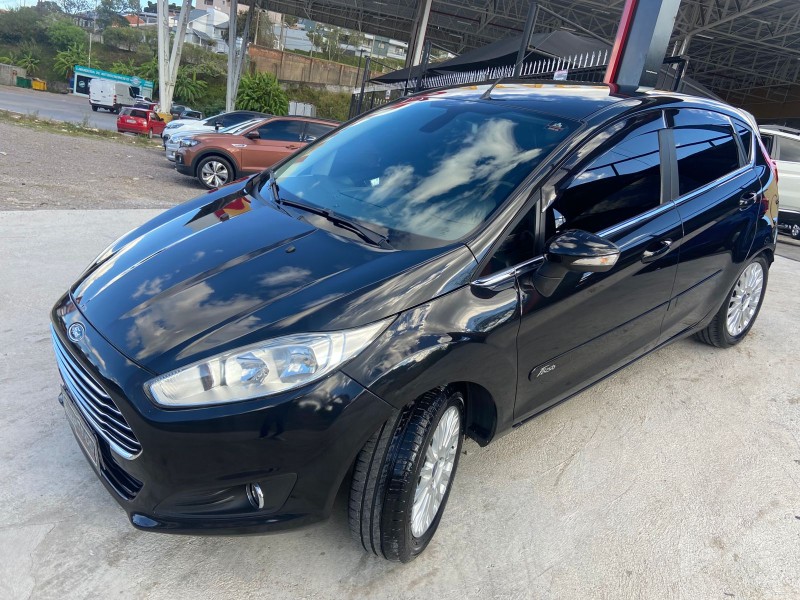 FIESTA 1.6 TITANIUM HATCH 16V FLEX 4P MANUAL - 2014 - CAXIAS DO SUL
