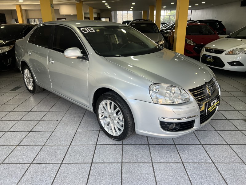 JETTA 2.5 I 20V 170CV GASOLINA 4P TIPTRONIC - 2008 - CAXIAS DO SUL