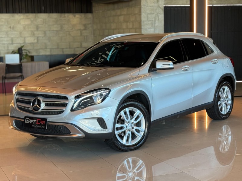 GLA 200 1.6 CGI ADVANCE 16V TURBO GASOLINA 4P AUTOMÁTICO - 2015 - DOIS IRMãOS