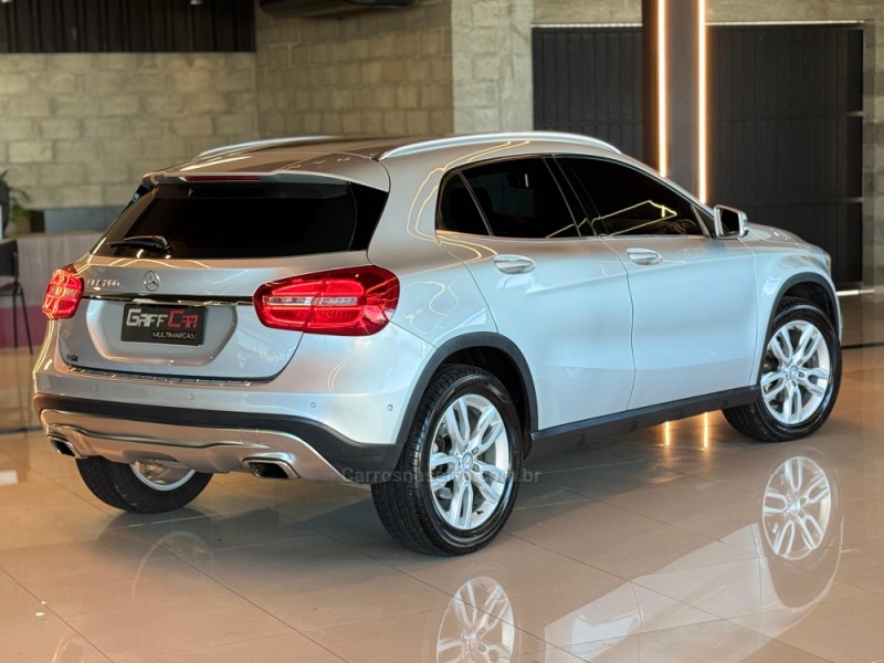 GLA 200 1.6 CGI ADVANCE 16V TURBO GASOLINA 4P AUTOMÁTICO - 2015 - DOIS IRMãOS