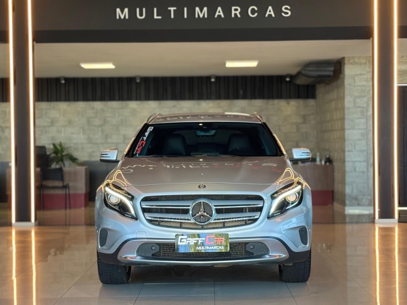 GLA 200 1.6 CGI ADVANCE 16V TURBO GASOLINA 4P AUTOMÁTICO - 2015 - DOIS IRMãOS