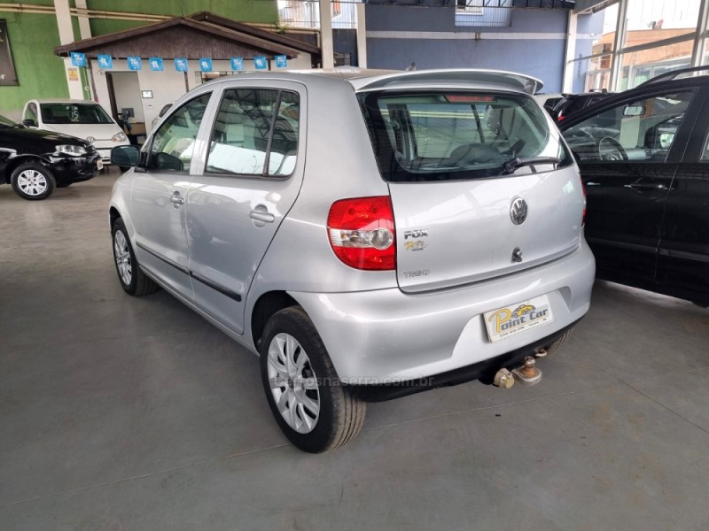FOX 1.0 MI TREND 8V FLEX 4P MANUAL - 2010 - VACARIA