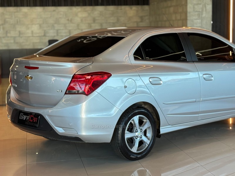 PRISMA 1.4 MPFI LTZ 8V FLEX 4P MANUAL - 2017 - DOIS IRMãOS