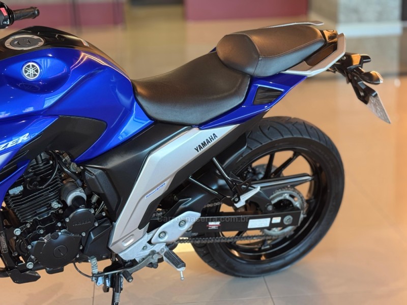 FAZER FZ25 - 2023 - DOIS IRMãOS