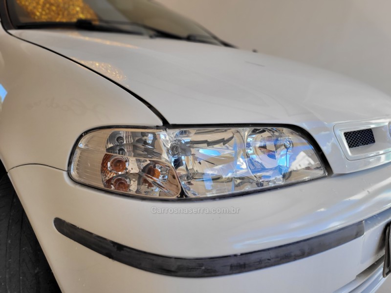 SIENA 1.0 MPI ELX 8V FLEX 4P MANUAL - 2003 - CANELA