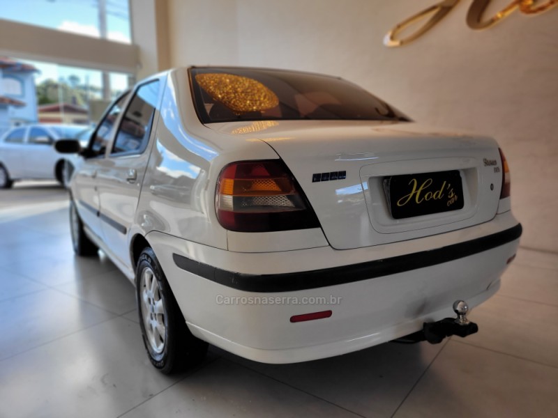 SIENA 1.0 MPI ELX 8V FLEX 4P MANUAL - 2003 - CANELA