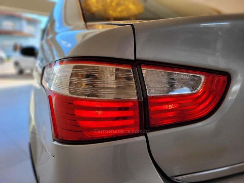 GRAND SIENA 1.4 MPI ATTRACTIVE 8V FLEX 4P MANUAL - 2015 - CANELA