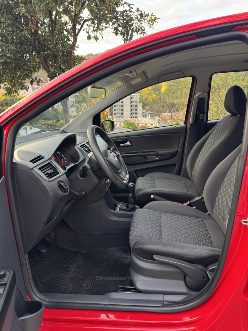 FOX 1.6 MSI TRENDLINE 8V FLEX 4P MANUAL - 2016 - NOVA ARAçá