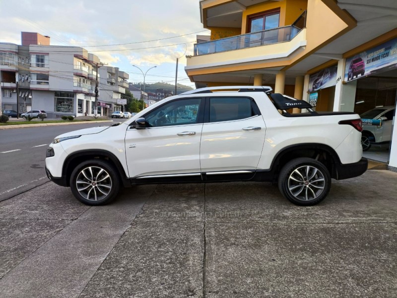 TORO 2.0 16V TURBO DIESEL VOLCANO AT9 4X4 AUTOMÁTICO - 2020 - GUAPORé