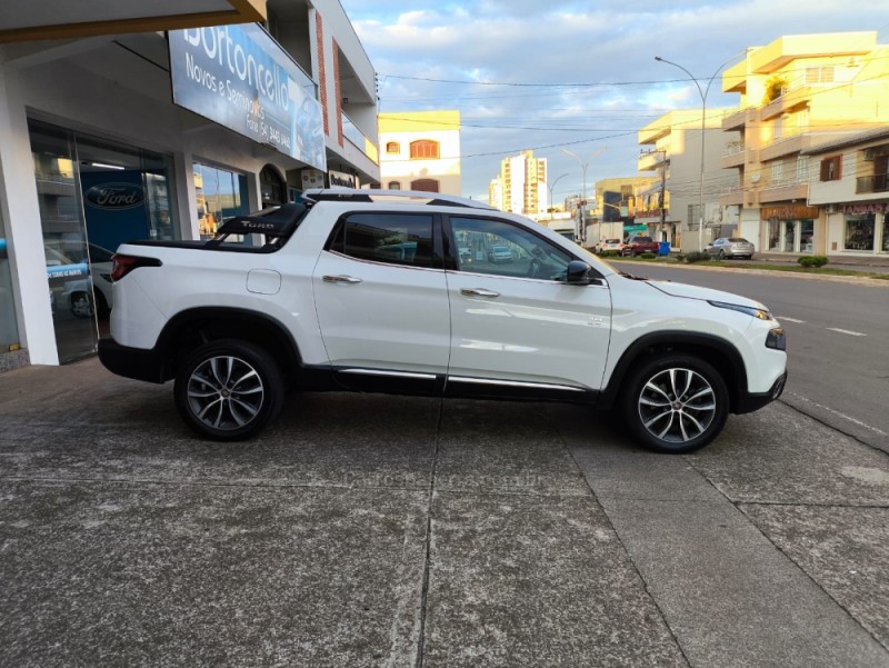 TORO 2.0 16V TURBO DIESEL VOLCANO AT9 4X4 AUTOMÁTICO - 2020 - GUAPORé