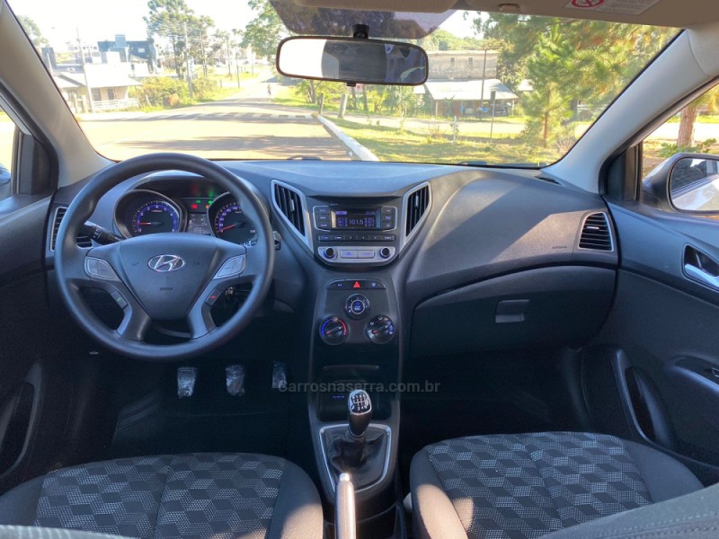 HB20 1.6 COMFORT 16V FLEX 4P MANUAL - 2018 - VACARIA