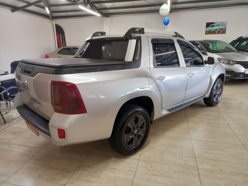 OROCH 1.6 16V DYNAMIQUE FLEX 4P MANUAL - 2019 - CAXIAS DO SUL
