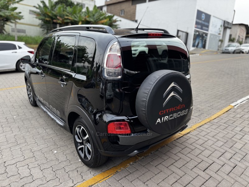AIRCROSS 1.6 SALOMON EXCLUSIVE 16V FLEX 4P AUTOMÁTICO - 2015 - FELIZ