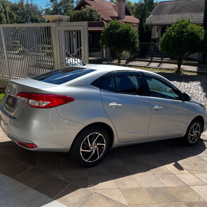 YARIS 1.5 XLS SEDAN 16V FLEX 4P AUTOMÁTICO - 2023 - NOVA PETRóPOLIS