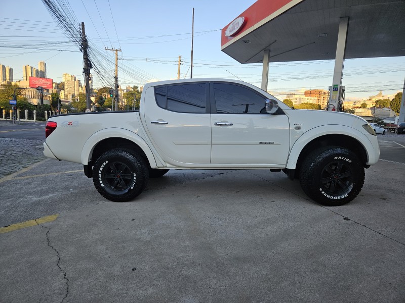 L200 TRITON 3.2 HPE 4X4 CD 16V TURBO INTERCOOLER DIESEL 4P AUTOMÁTICO - 2009 - CAXIAS DO SUL