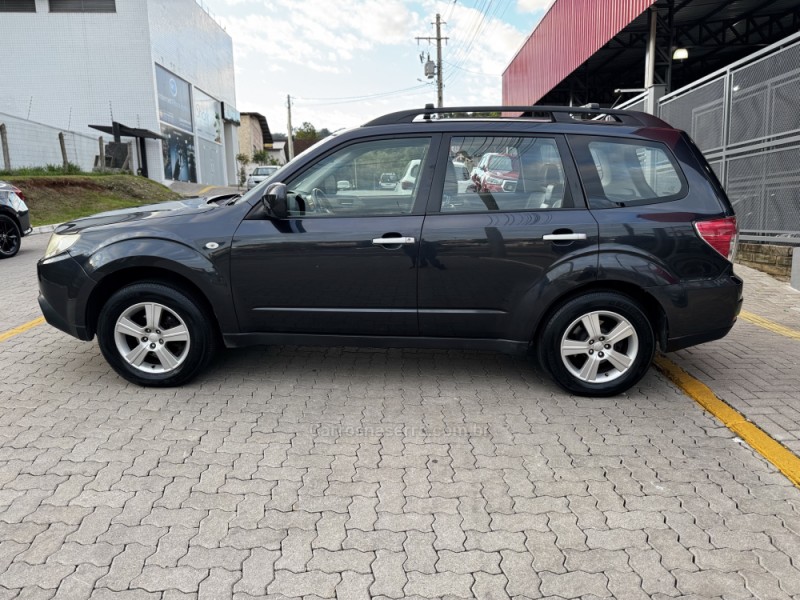 forester 2.0 lx 4x4 16v gasolina 4p automatico 2010 feliz