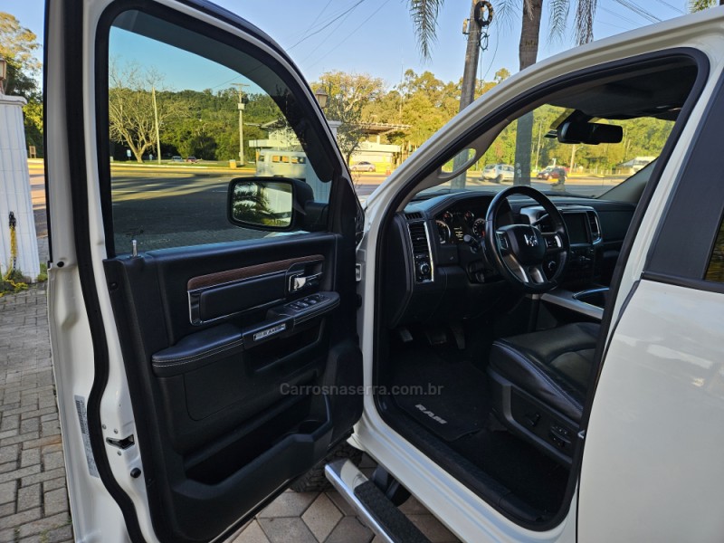 2500 LARAMIE 6.7 CD 4X4 TDI DIESEL 4P AUTOMÁTICA - 2018 - BOM PRINCíPIO