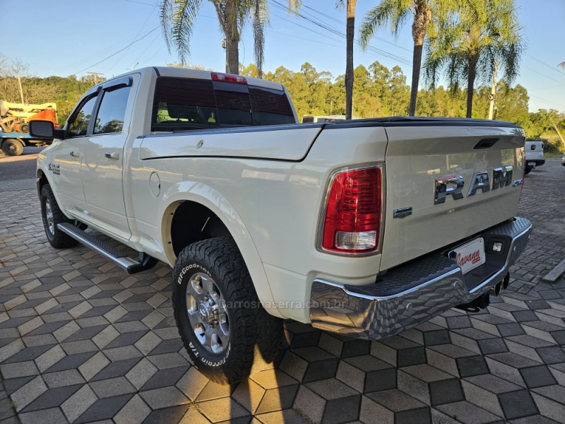 2500 LARAMIE 6.7 CD 4X4 TDI DIESEL 4P AUTOMÁTICA - 2018 - BOM PRINCíPIO