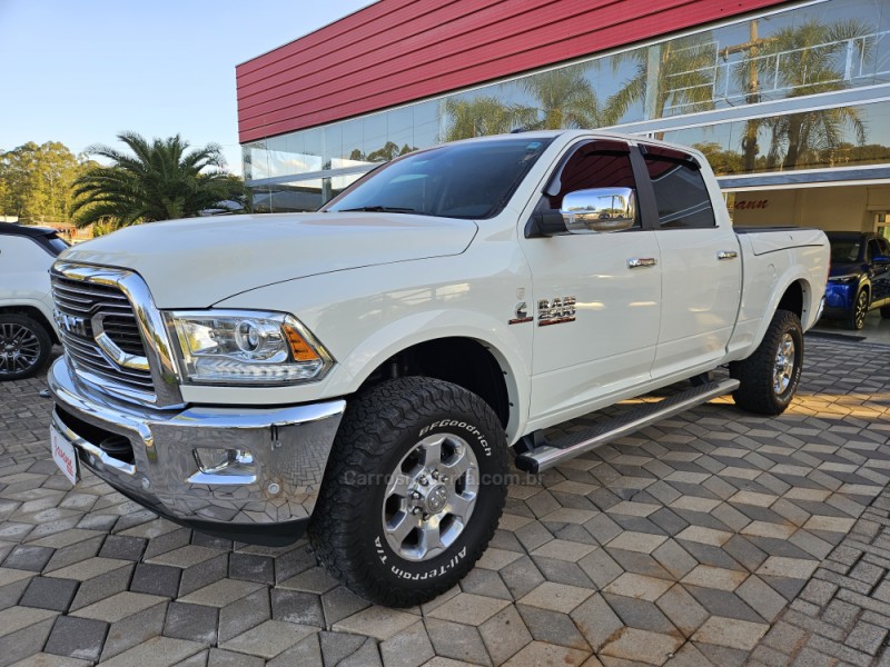 2500 LARAMIE 6.7 CD 4X4 TDI DIESEL 4P AUTOMÁTICA - 2018 - BOM PRINCíPIO