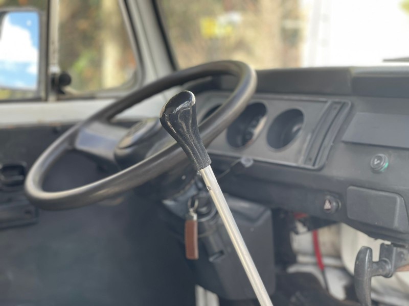 KOMBI 1.6 MI STD 8V GASOLINA 3P MANUAL - 2001 - CAXIAS DO SUL