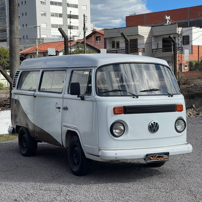 KOMBI 1.6 MI STD 8V GASOLINA 3P MANUAL - 2001 - CAXIAS DO SUL