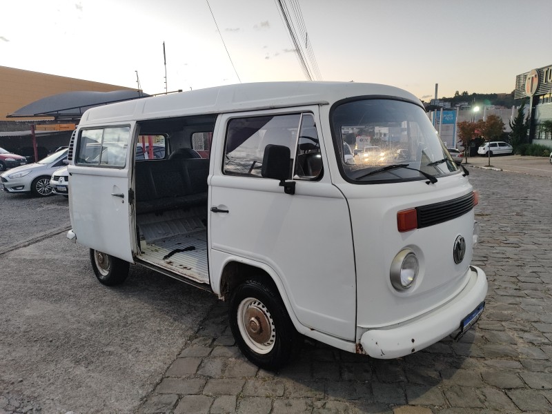 KOMBI 1.6 MI STD ESCOLAR 8V GASOLINA 3P MANUAL - 2000 - FARROUPILHA