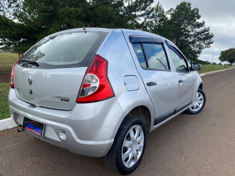 SANDERO 1.6 EXPRESSION 16V FLEX 4P MANUAL - 2010 - VACARIA