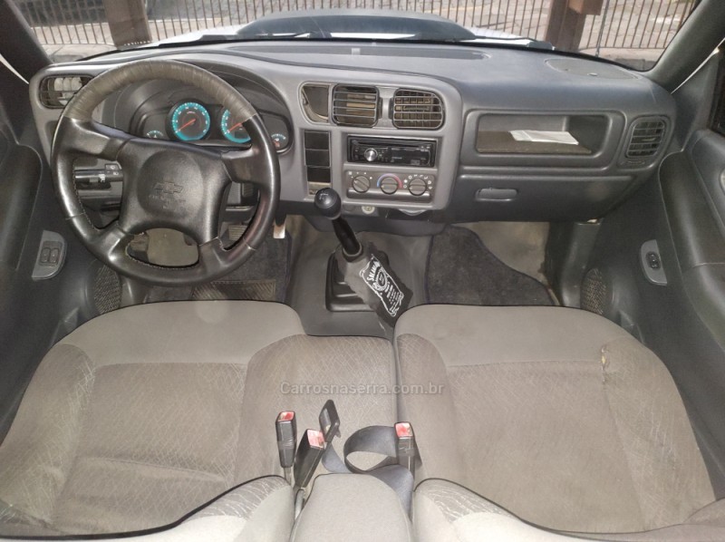S10 2.4 MPFI 4X2 CD 8V GASOLINA 4P MANUAL - 2011 - CAXIAS DO SUL