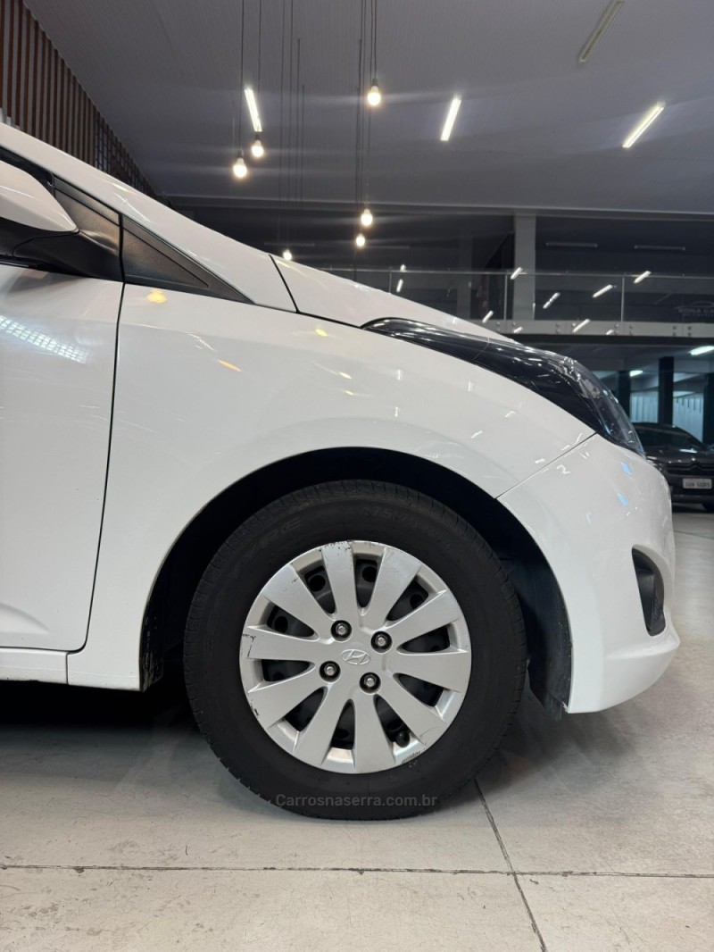 HB20S 1.0 COMFORT PLUS 12V FLEX 4P MANUAL - 2015 - CAXIAS DO SUL