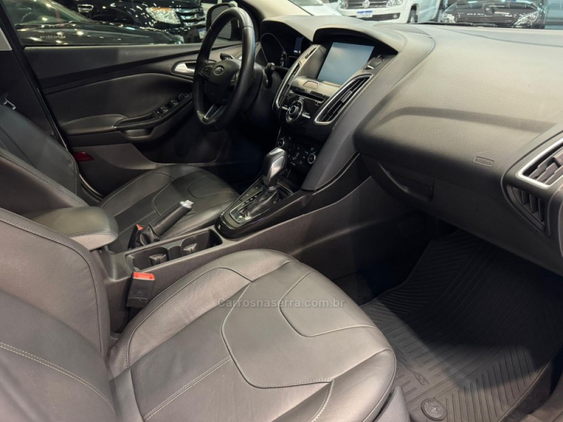 FOCUS 2.0 TITANIUM PLUS HATCH 16V FLEX 4P AUTO - 2016 - CAXIAS DO SUL