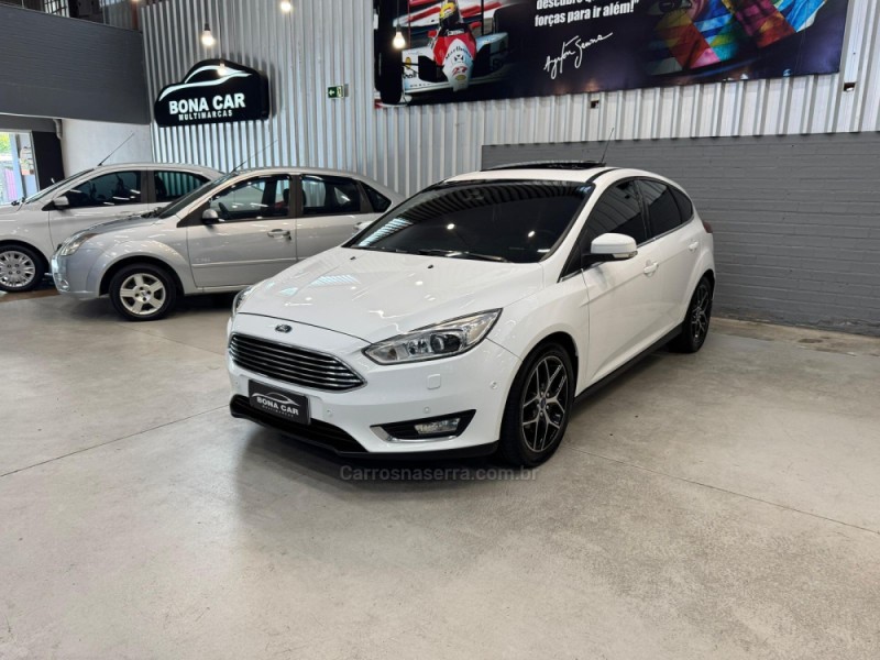 FOCUS 2.0 TITANIUM PLUS HATCH 16V FLEX 4P AUTO - 2016 - CAXIAS DO SUL