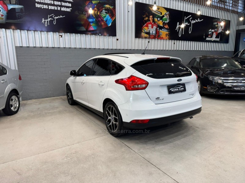 FOCUS 2.0 TITANIUM PLUS HATCH 16V FLEX 4P AUTO - 2016 - CAXIAS DO SUL