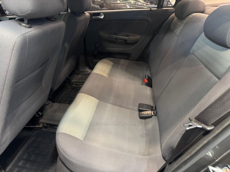 VOYAGE 1.0 MI 8V FLEX 4P MANUAL - 2010 - CAXIAS DO SUL