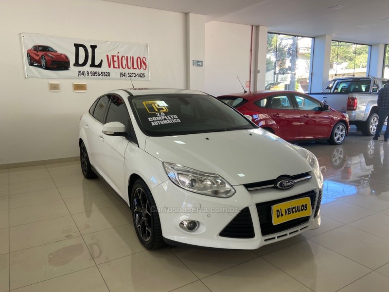 FOCUS 2.0 TITANIUM PLUS SEDAN 16V FLEX 4P AUTOMÁTICO - 2015 - NOVA BASSANO