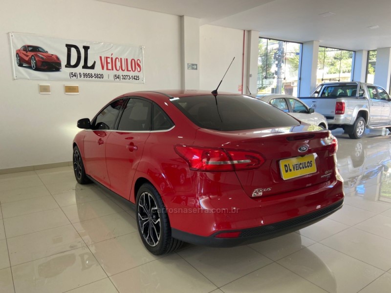 FOCUS 2.0 TITANIUM SEDAN 16V FLEX 4P AUTOMÁTICO - 2017 - NOVA BASSANO