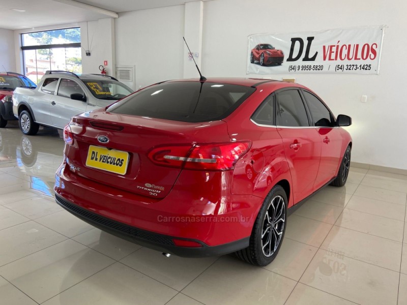FOCUS 2.0 TITANIUM SEDAN 16V FLEX 4P AUTOMÁTICO - 2017 - NOVA BASSANO