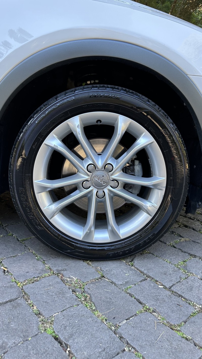 Q3 2.0 TFSI AMBIENTE QUATTRO 4P GASOLINA S TRONIC - 2015 - CAXIAS DO SUL