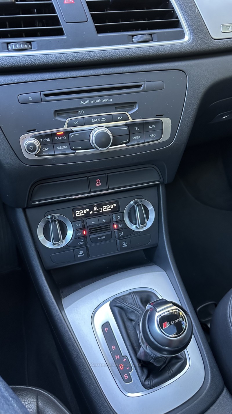 Q3 2.0 TFSI AMBIENTE QUATTRO 4P GASOLINA S TRONIC - 2015 - CAXIAS DO SUL