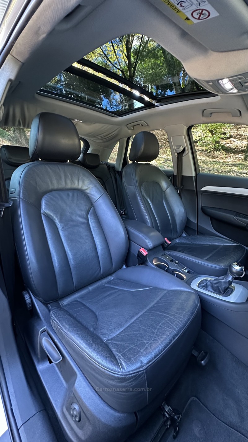 Q3 2.0 TFSI AMBIENTE QUATTRO 4P GASOLINA S TRONIC - 2015 - CAXIAS DO SUL
