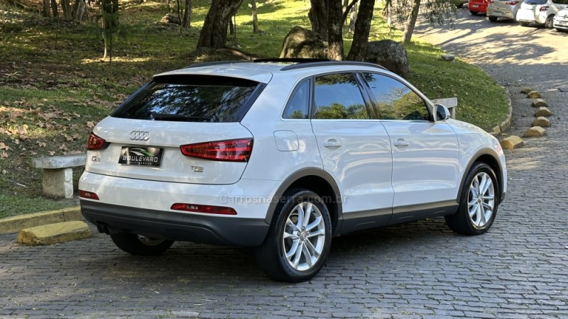 Q3 2.0 TFSI AMBIENTE QUATTRO 4P GASOLINA S TRONIC - 2015 - CAXIAS DO SUL