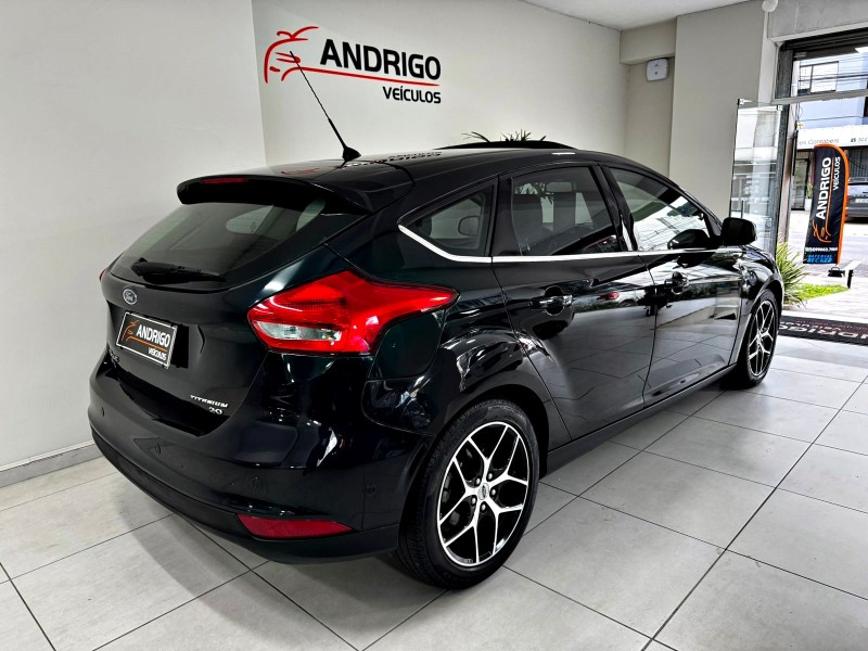 FOCUS 2.0 TITANIUM PLUS 16V FLEX 4P AUTOMÁTICO - 2016 - CAXIAS DO SUL