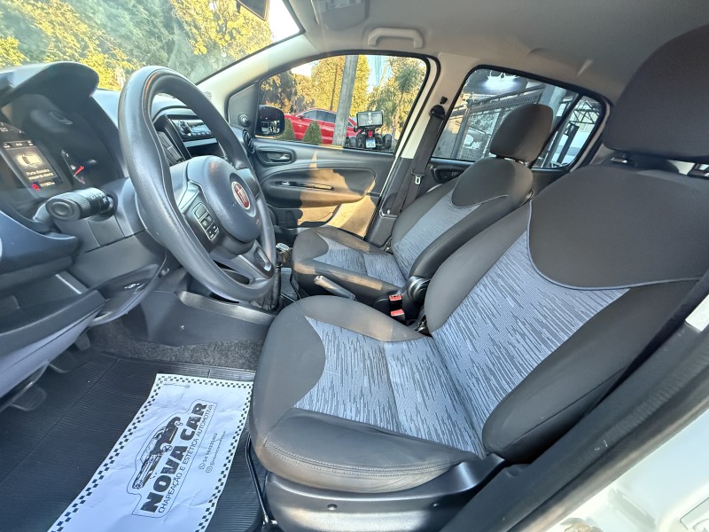 UNO 1.0 EVO ATTRACTIVE 8V FLEX 4P MANUAL - 2017 - NOVA PETRóPOLIS