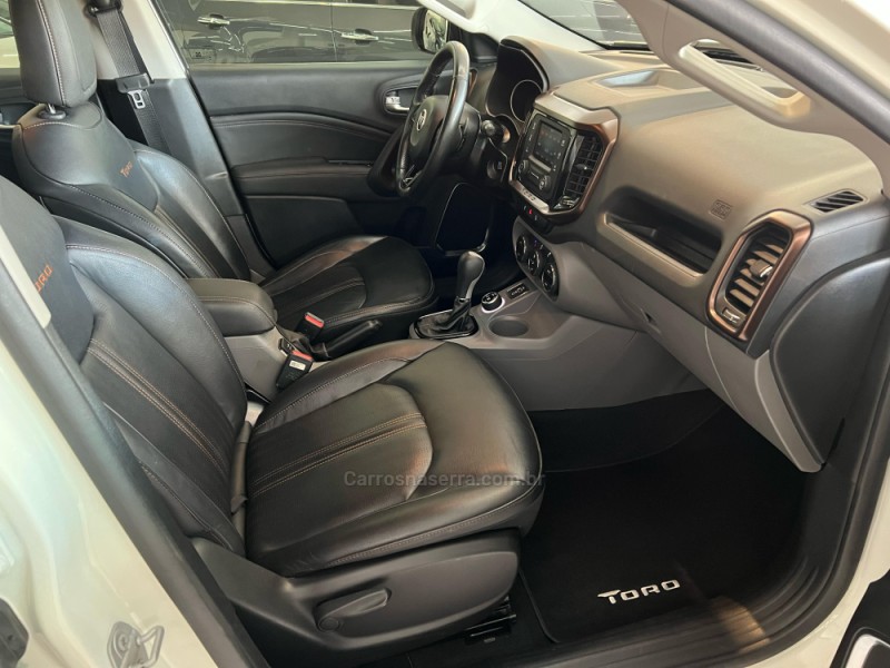 TORO 2.0 16V TURBO DIESEL VOLCANO 4WD AUTOMÁTICO - 2019 - CAXIAS DO SUL