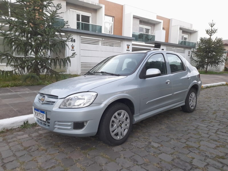 PRISMA 1.4 MPFI MAXX 8V FLEX 4P MANUAL - 2011 - FARROUPILHA